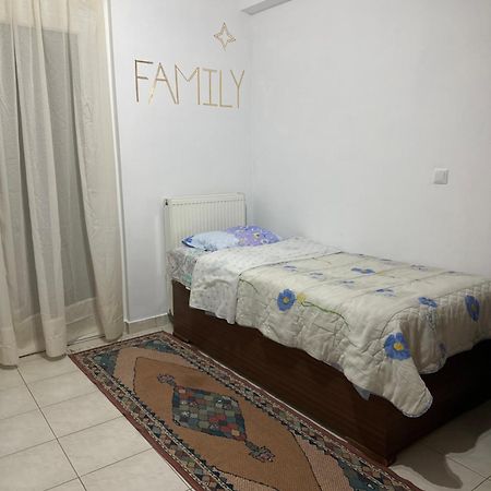 Kiato Downtown Apartment Luaran gambar
