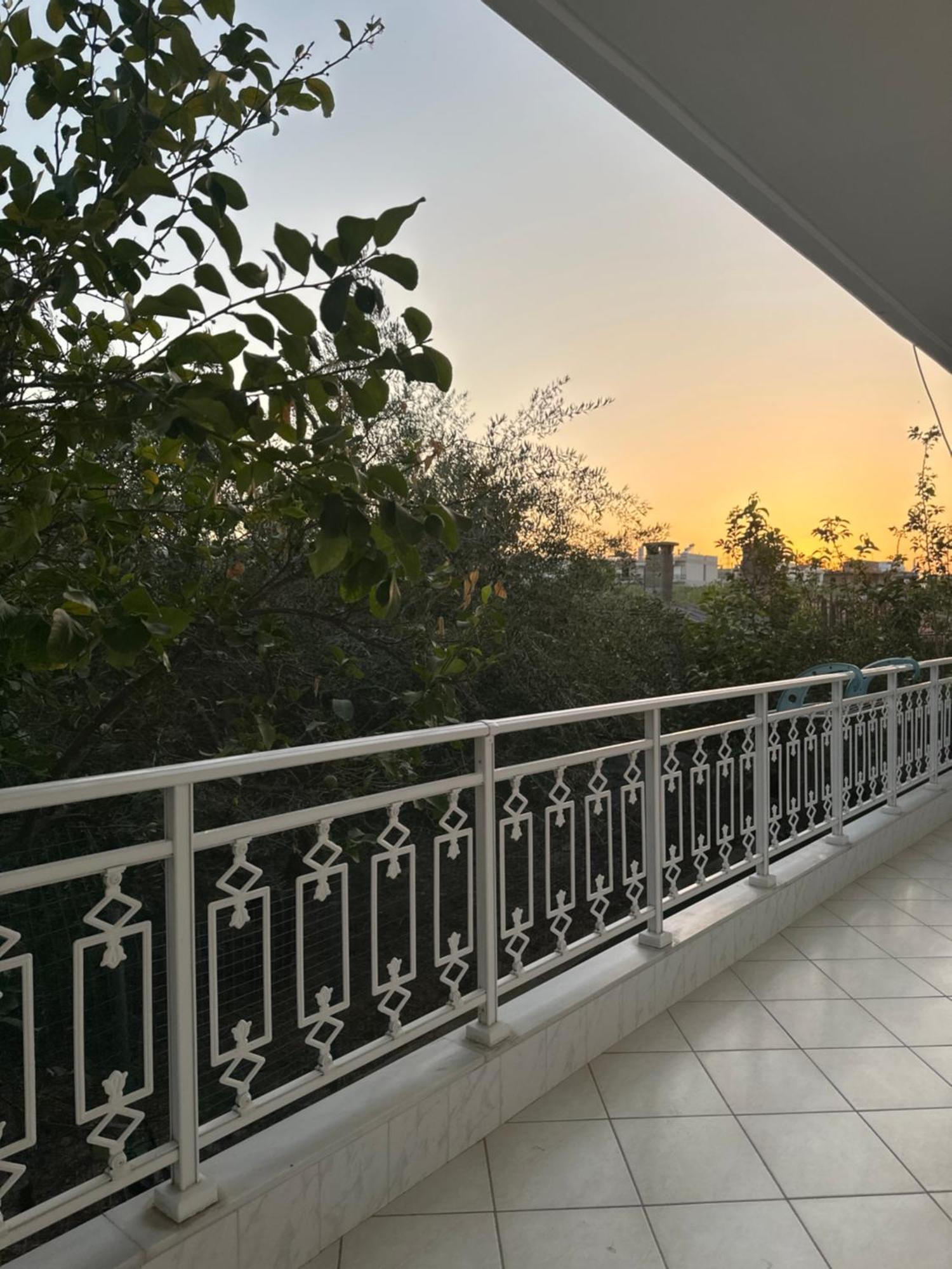 Kiato Downtown Apartment Luaran gambar